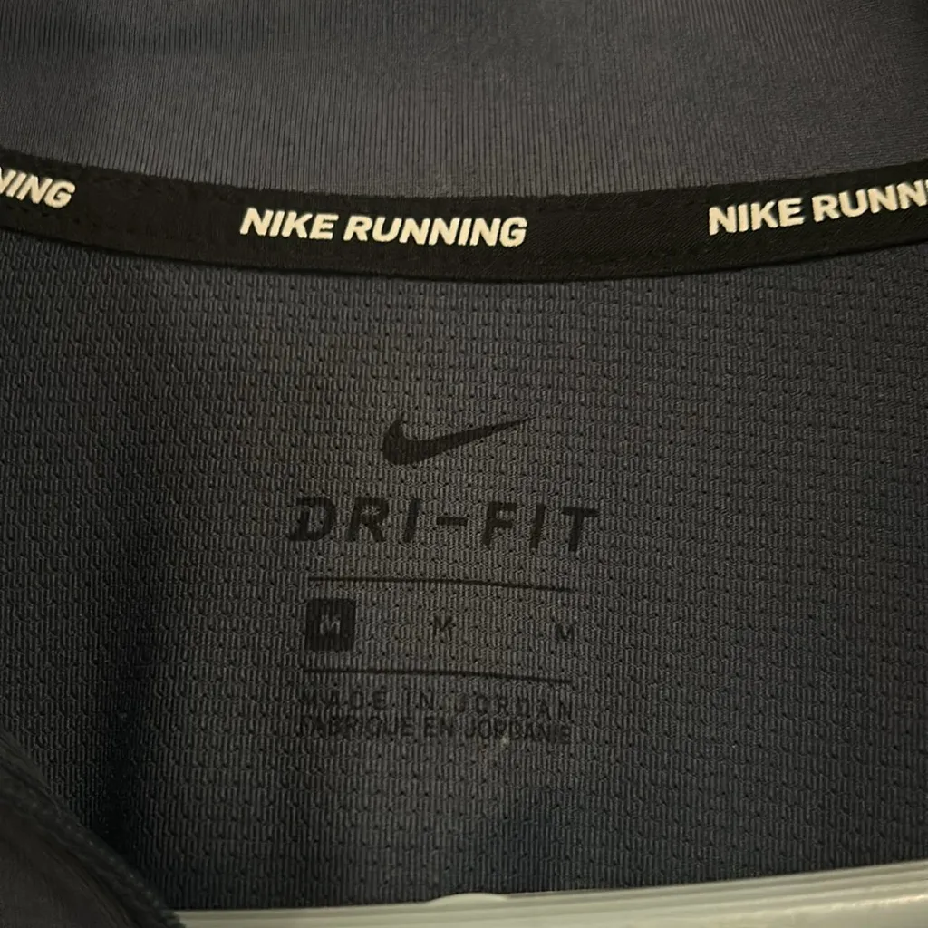 Nike Dry‎ Element Flash 1/2 Zip Women Running Shirt Medium - Image 4