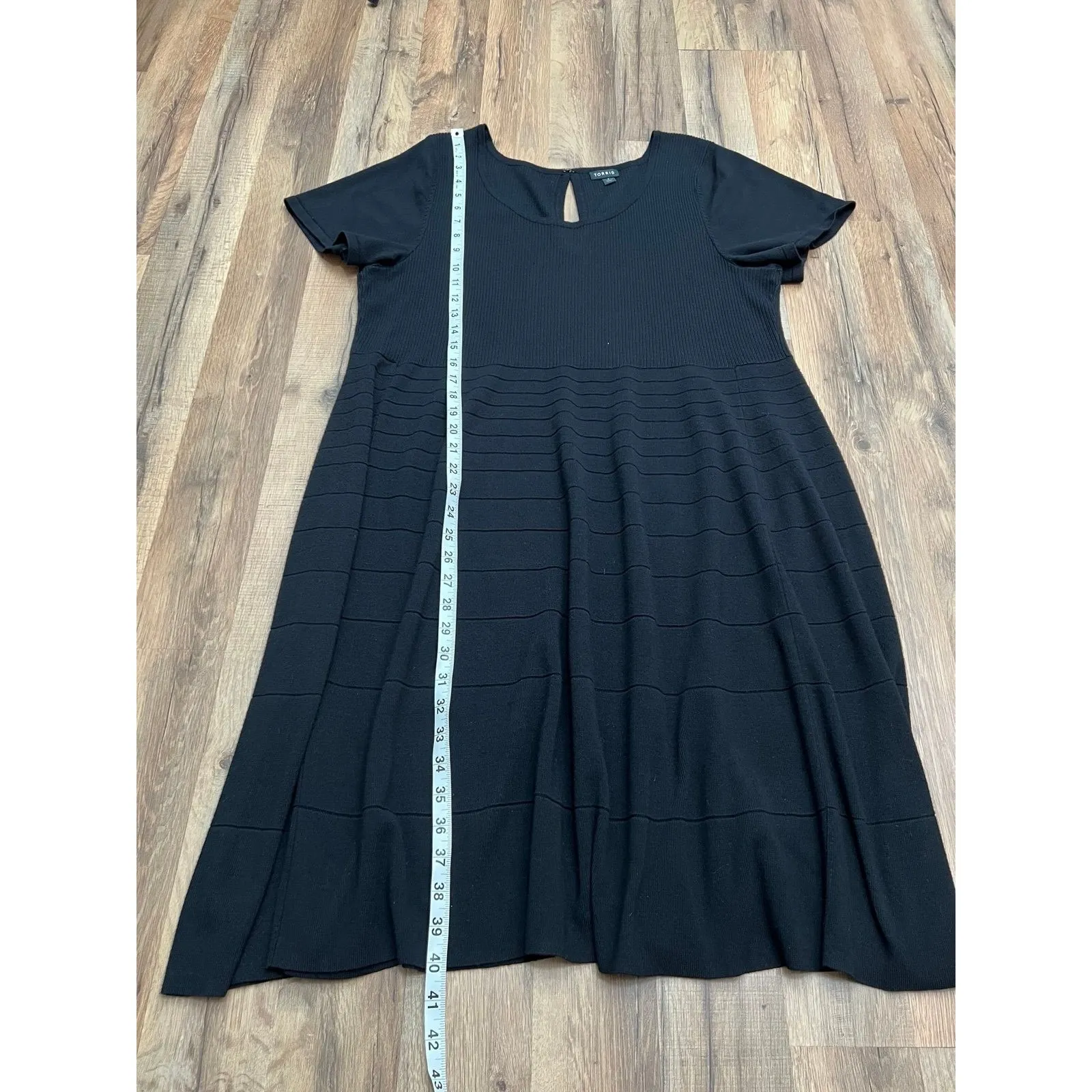 Torrid‎ Plus black Dress| Midi | Short Sleeve | knit Sz 4 comfortable and soft - Image 5