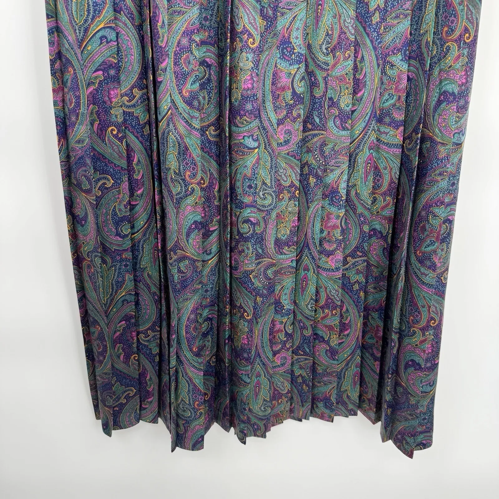 Vintage Russ Pleated Preppy Midi Skirt Womens 14 Purple Paisley Silky Satin - Image 3