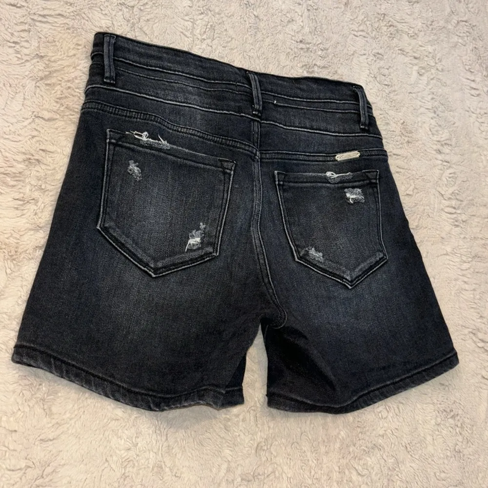 Ultra high rise KURVY shorts in size 27 • KanCan - Image 5