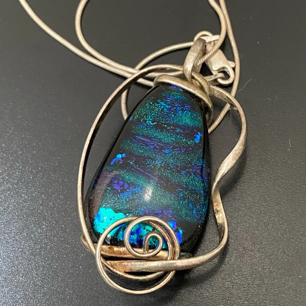 Unique Vintage Blue Foiled Dichroic Glass Wire Wrapped Pendant 925 Necklace 20g. - Image 9