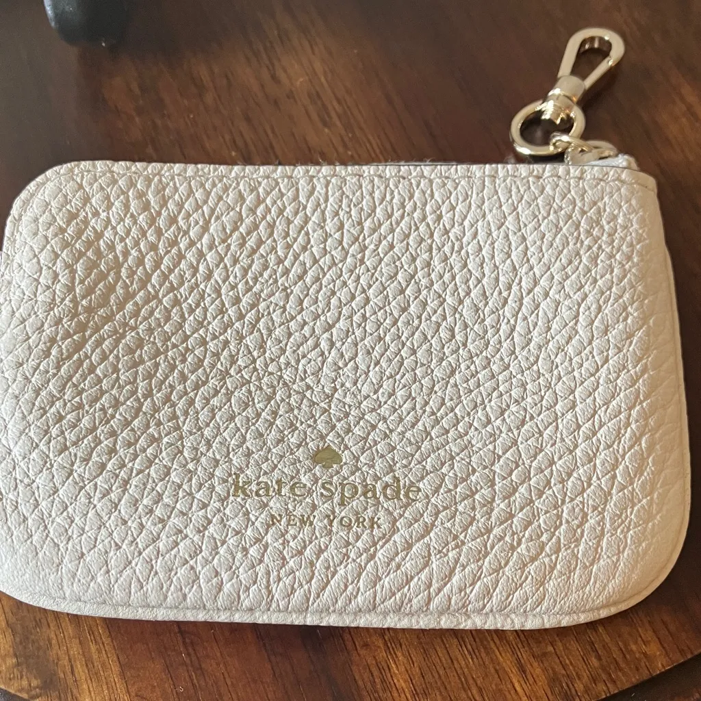 Kate Spade: Pebbled Leather Cream Keychain/Charm- Coin/Card Holder- gold tone - Image 13