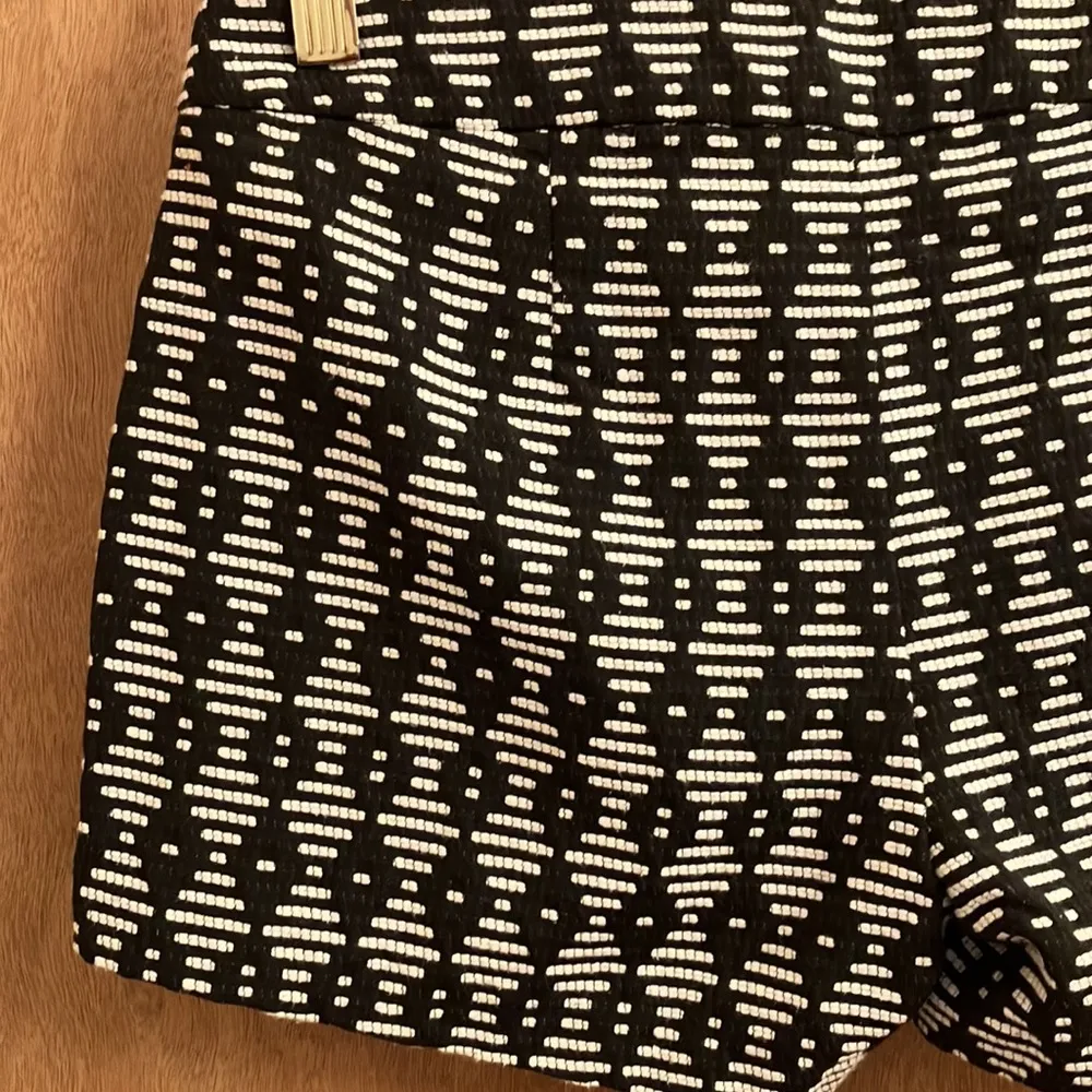 Old Navy jacquard diamond geo dressy shorts woman’s size 0 - Image 7