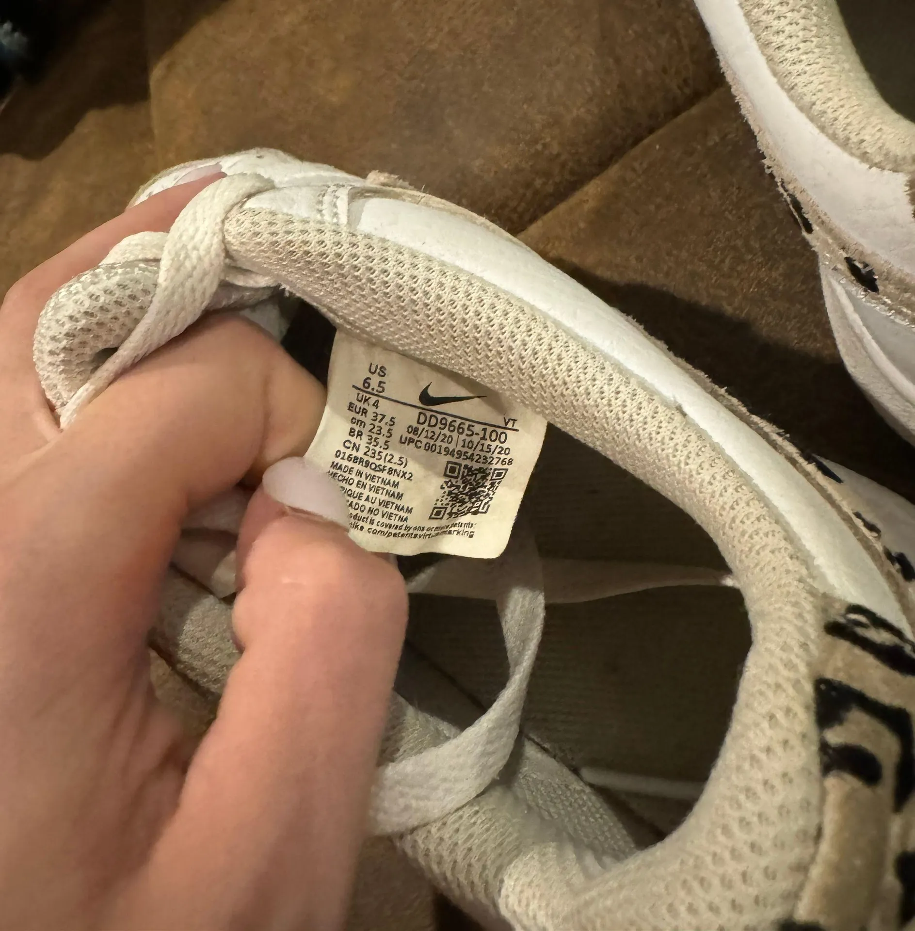 Court Vision Low Sneakers - Image 5