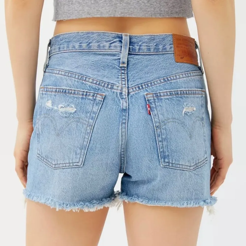 Levi’s 501 Destroyed Distressed Denim Shorts 28 - Image 2