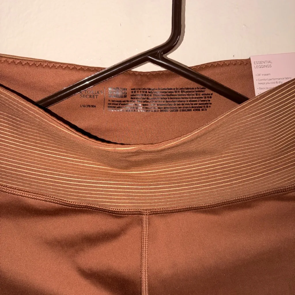 Victoria Secret Essential Shine Pocket Leggings NWT - Image 7