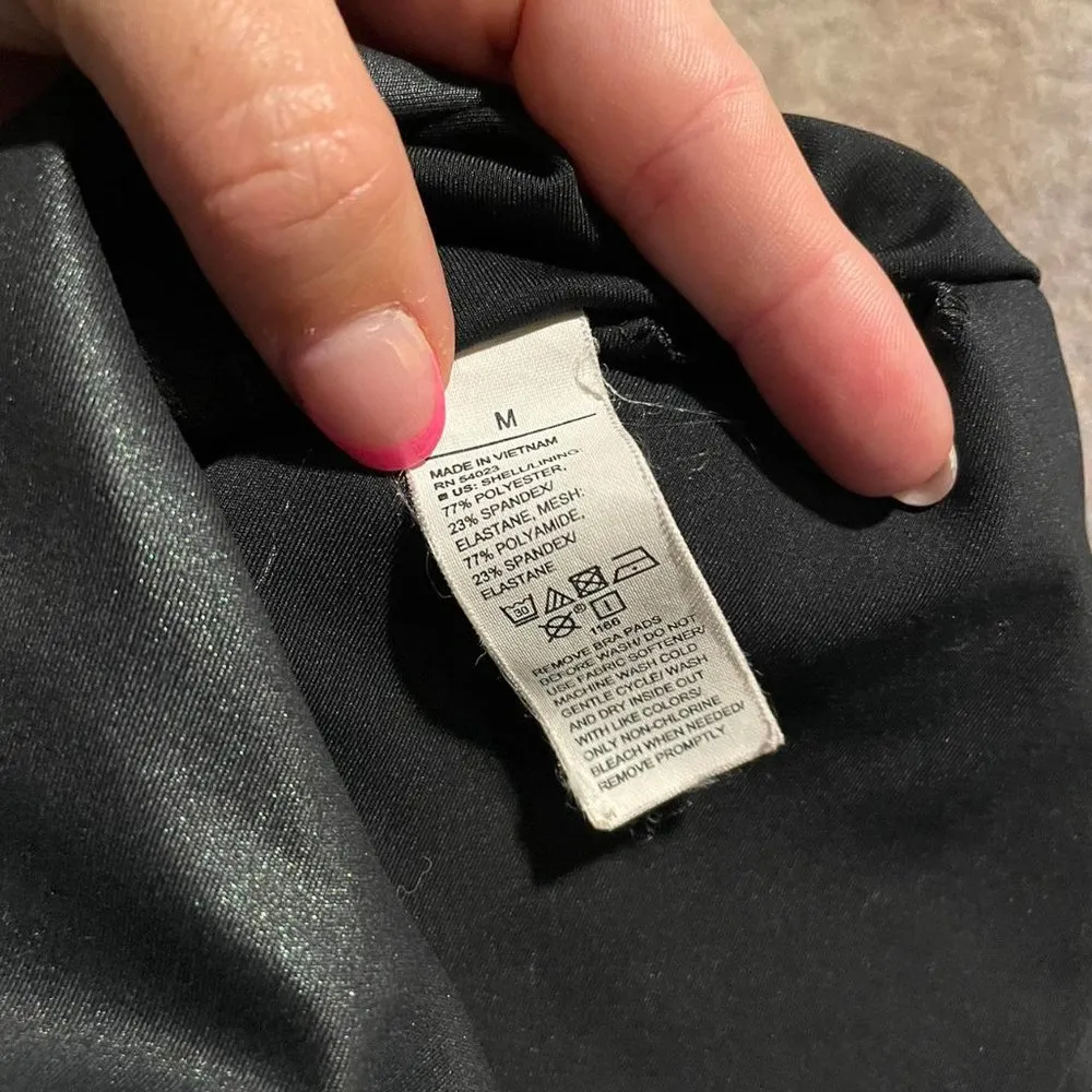 Old Navy Active top - Image 3