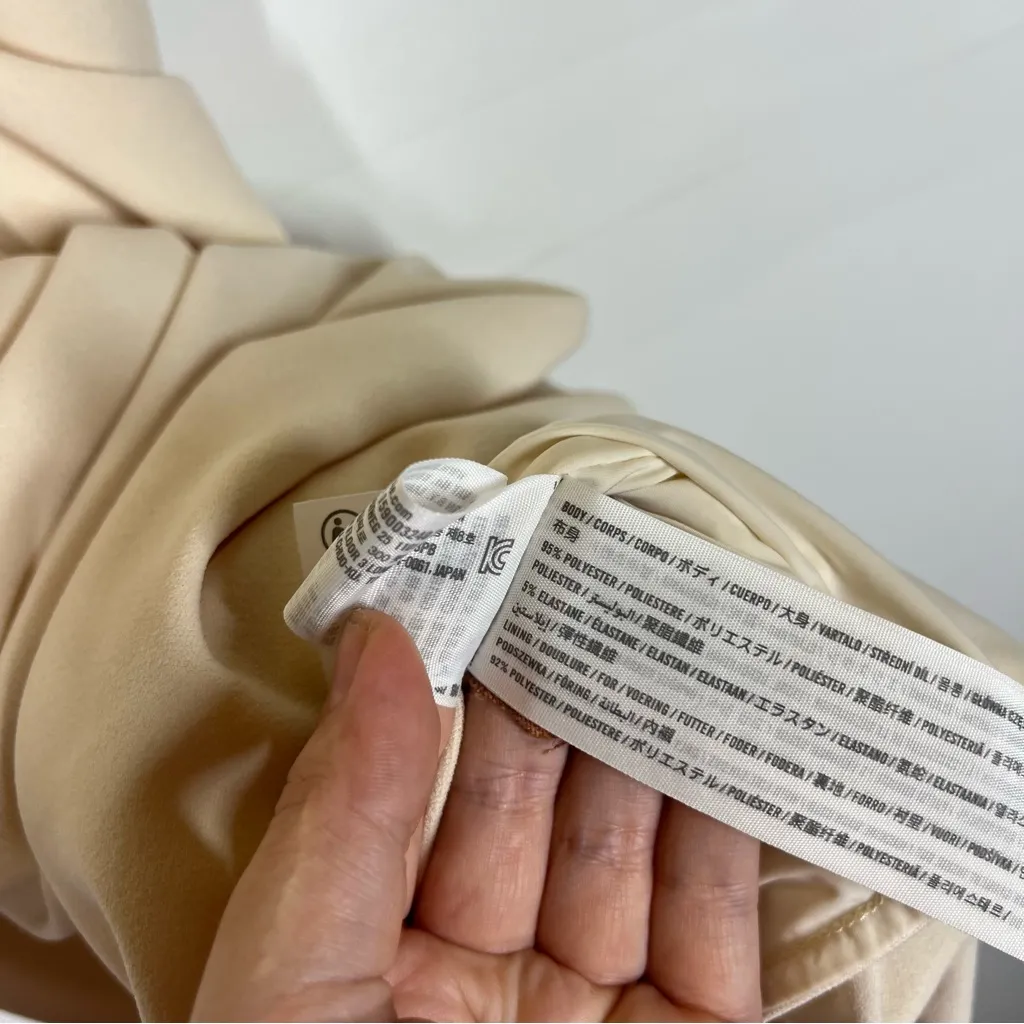 Abercrombie & Fitch Cream Ruched Dress Size Medium - Image 13