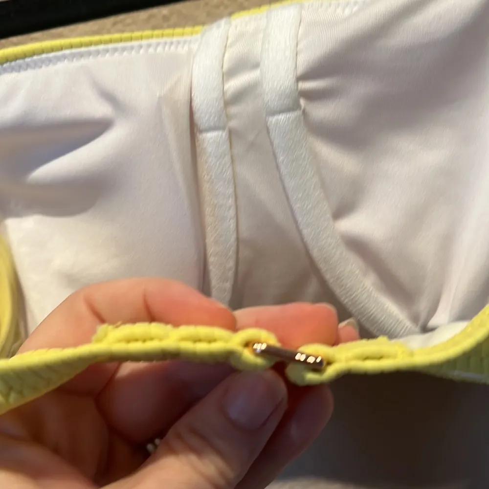 New Shade & Shore Yellow Bandeau Convertible Bikini Top Size 36C NWT - Image 9