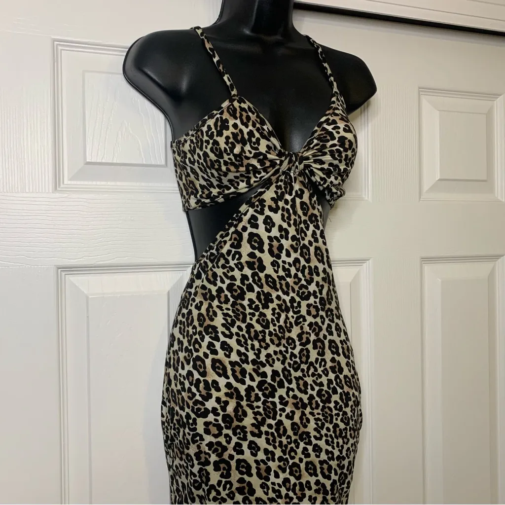 Charlotte Russe Leopard Print Cut Out Mini Dress - Image 2