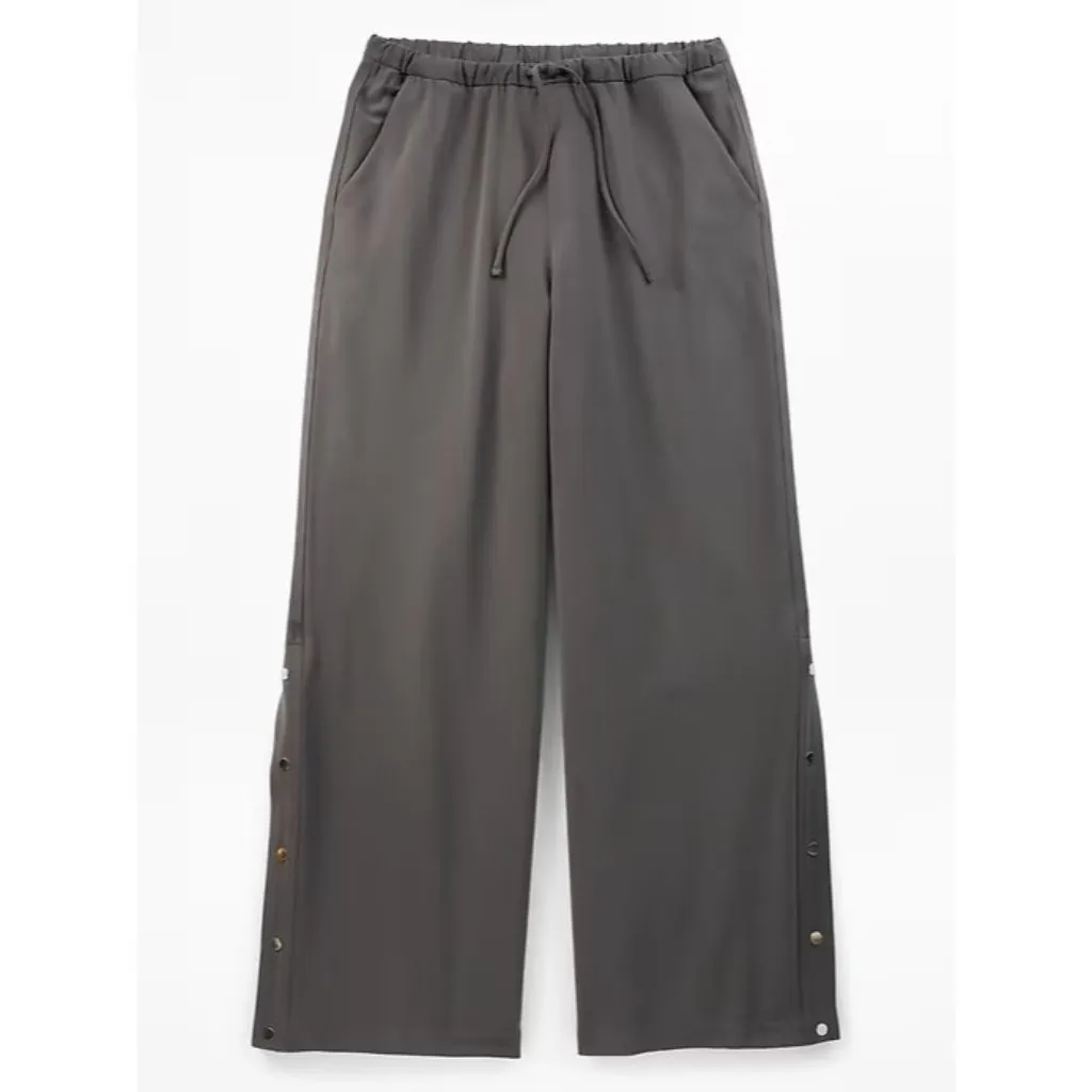 New Athleta PM MVP Mid Rise Snap Pant  Shadow Grey Medium Petite - Image 3