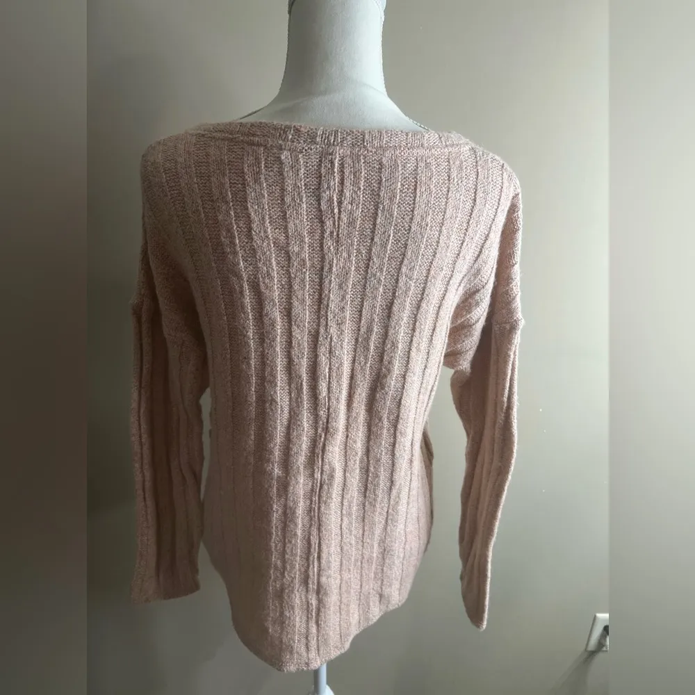 Kut from the kloth sweater size medium - Image 9