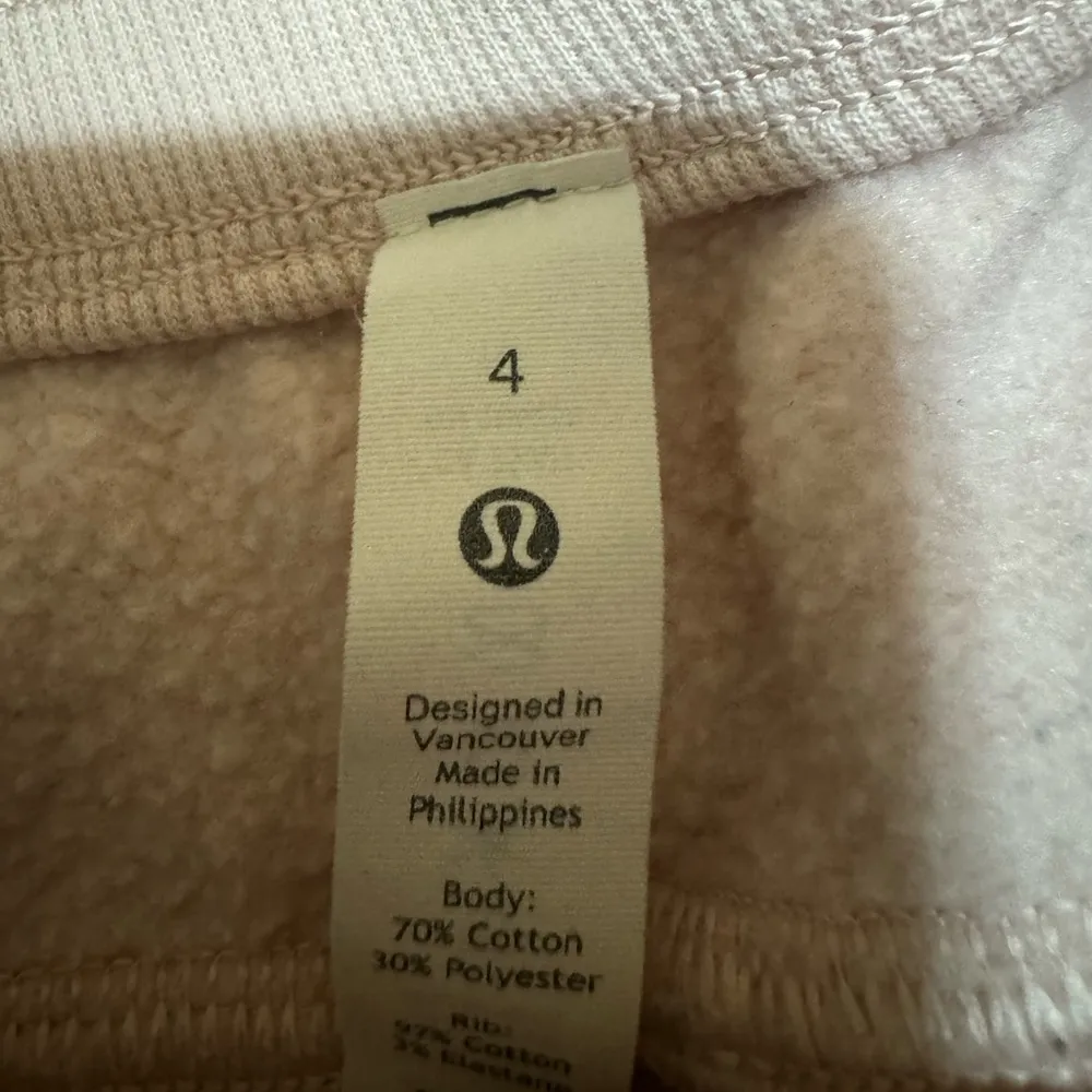 Lululemon scuba jogger size 4 - Image 3