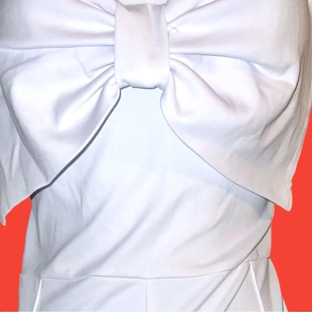 No brand tag, first 3 pics of model are slightly different from the actu… White Size undefined - Image 4