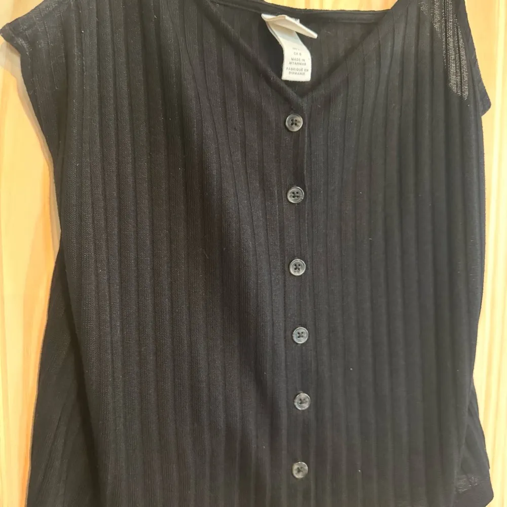 Black Button-Up Ribbed Camisole Top size Large - Image 6