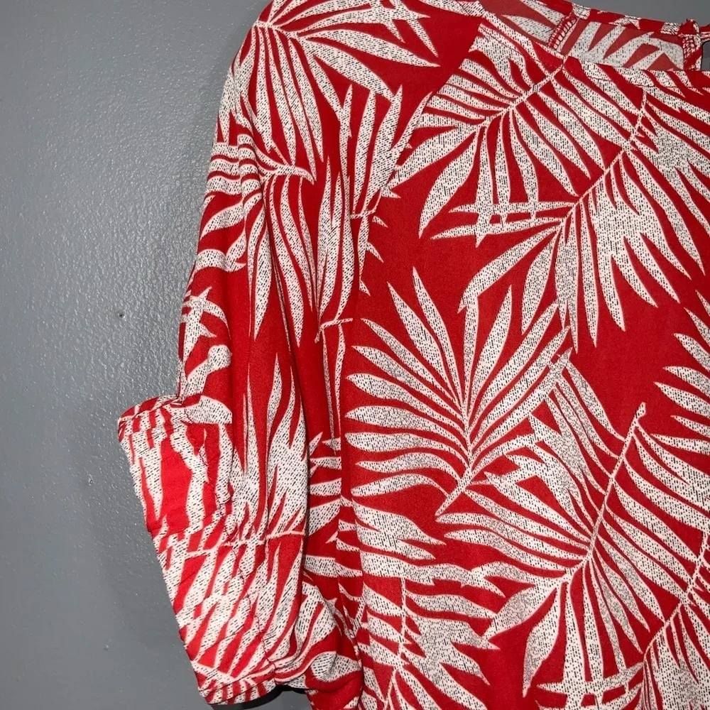 Allie Rose Red With Gray Tropical Foliage Dolman Short Sleeve Peplum Crop Top S - Image 6