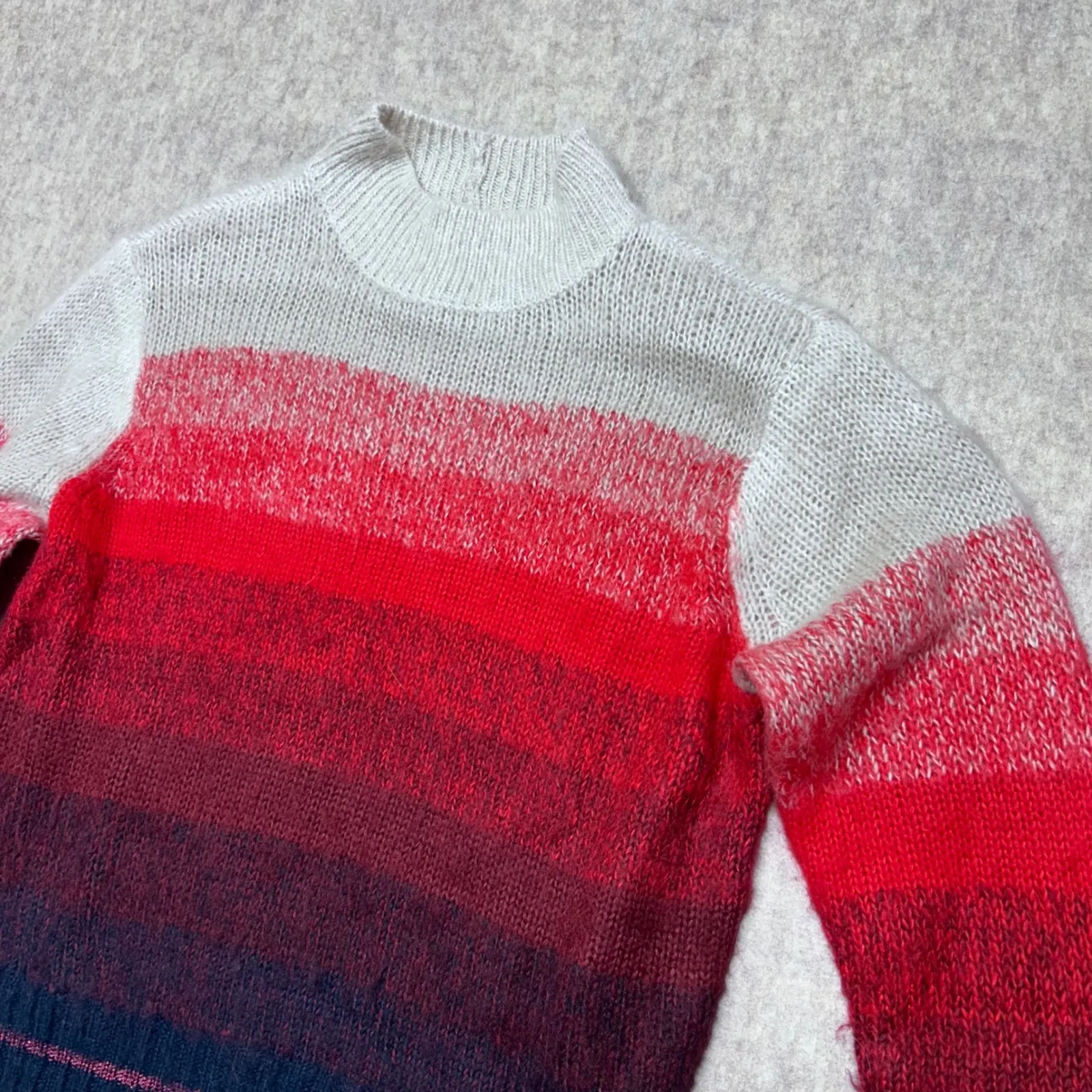 American Eagle Ombre Mock Neck Long Sleeve Knit Sweater Size Small Red Tan - Image 2