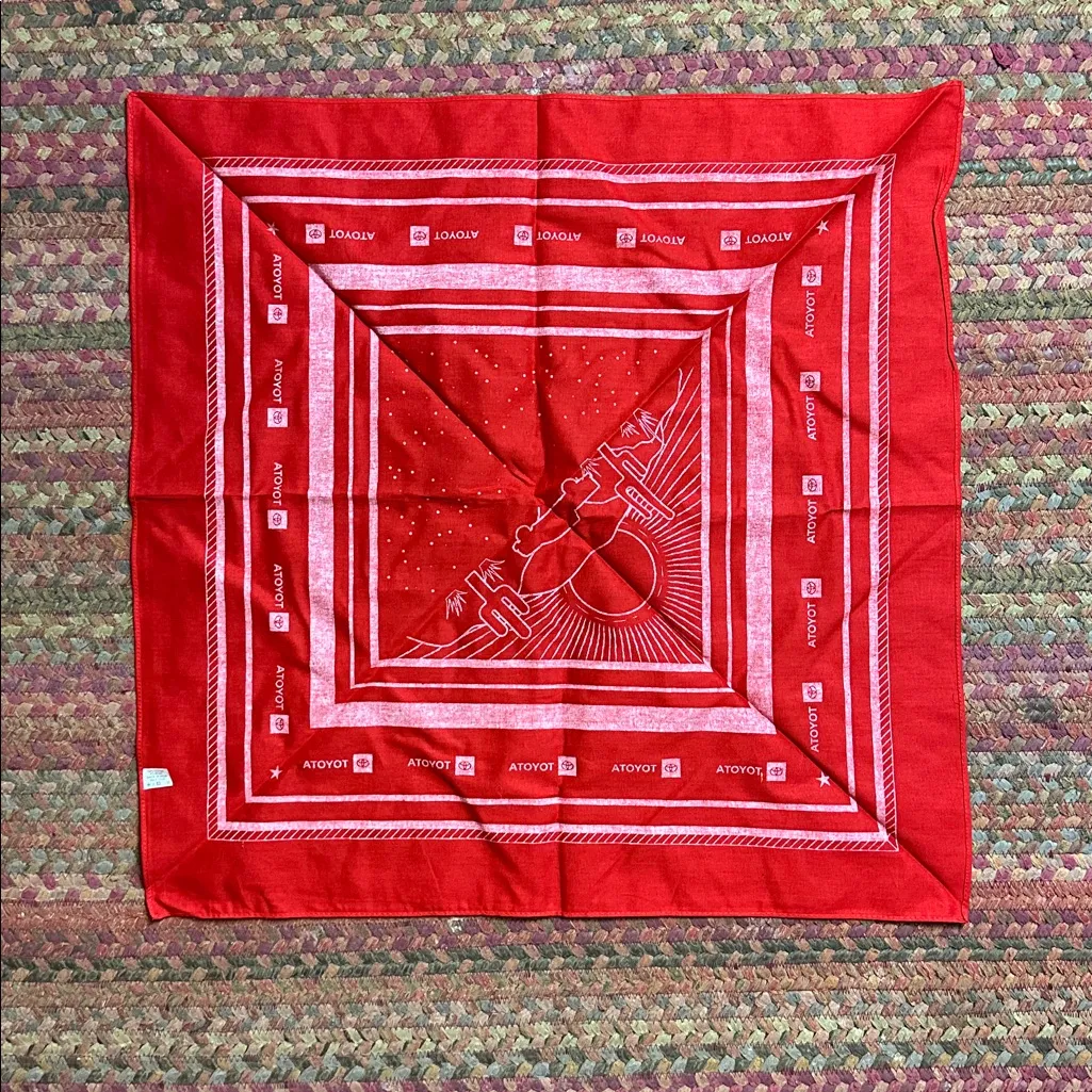 NEW TOYOTA RED OVERLAND BANDANA ADVENTURE - Image 4
