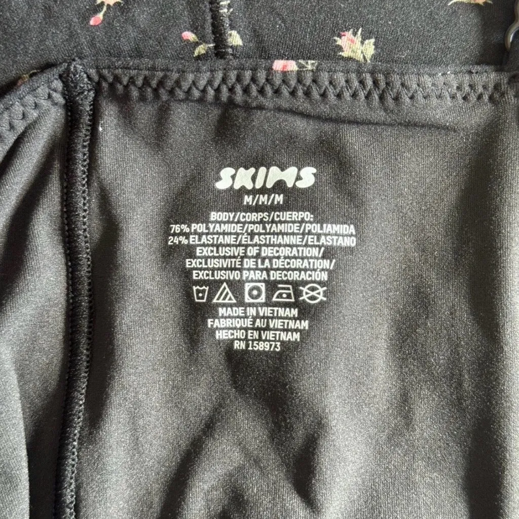 NWT Skims Fits Everybody Lace Triangle Onesie MEDIUM - Image 6