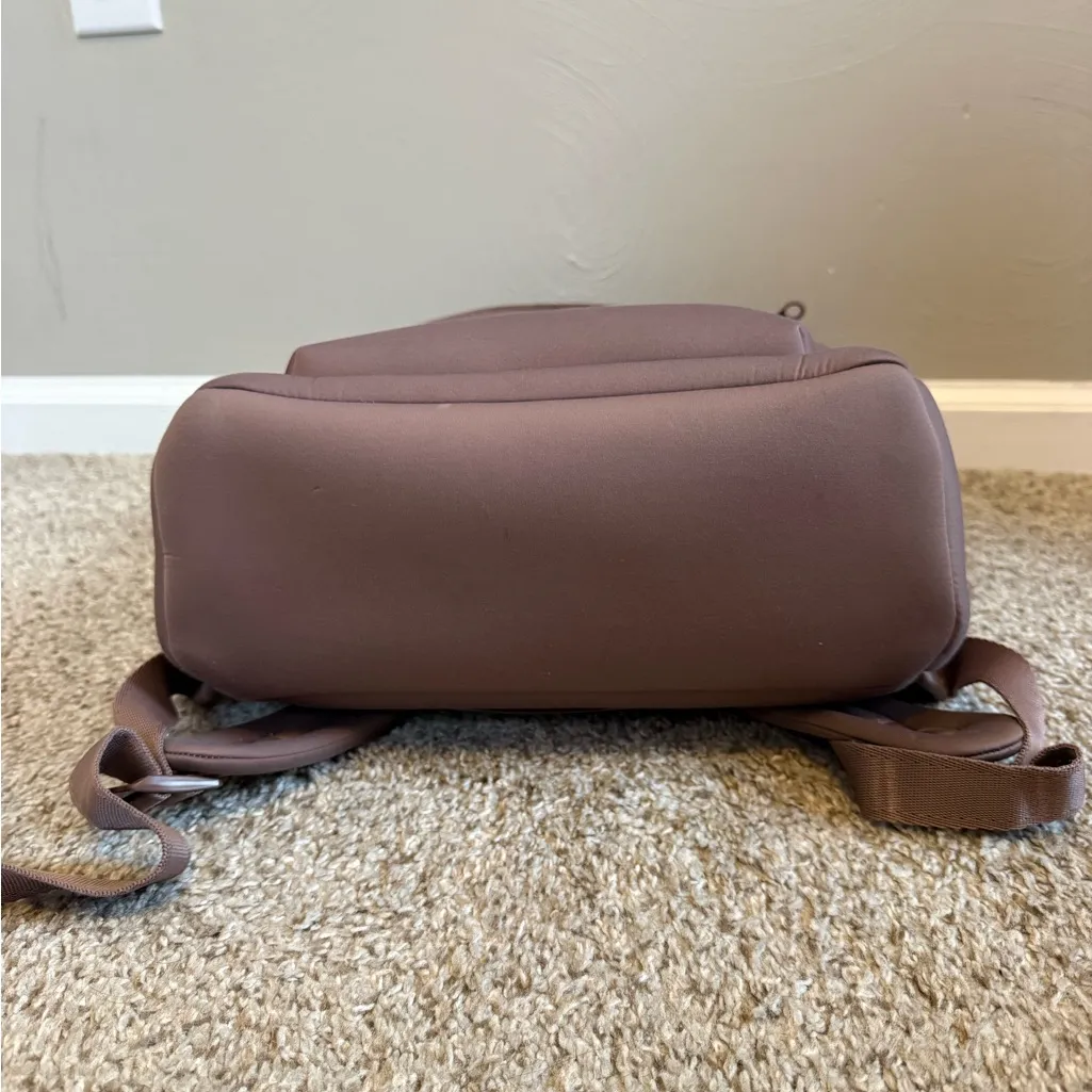 Dagne Dover  Medium Backpack - Image 8