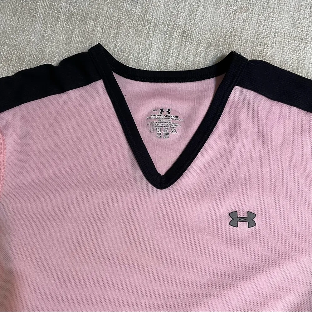 Under Armour Women’s V-Neck - Image 6