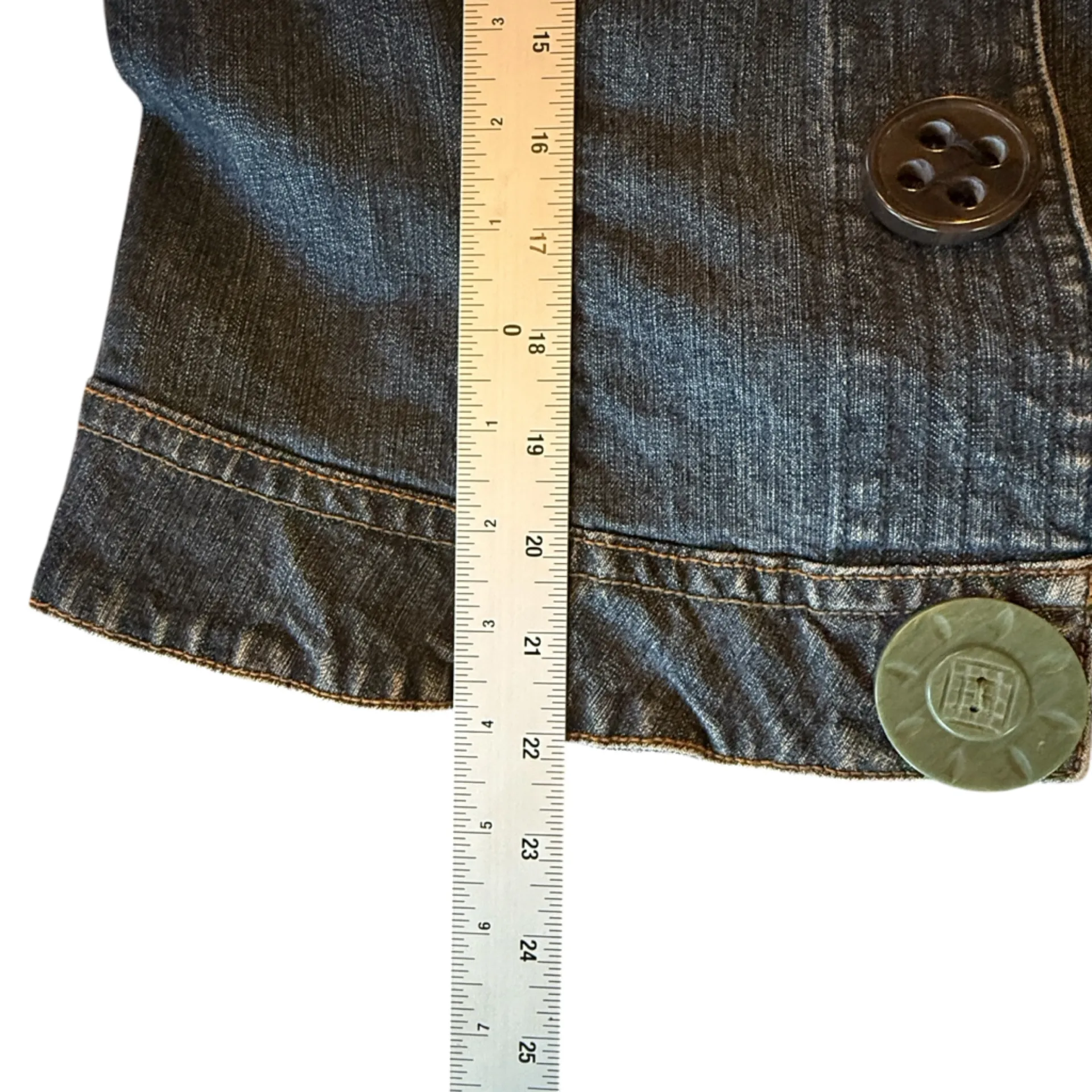 CAbi Artsy Jean Jacket with snap closures and unique Vintage Buttons Size M - Image 12
