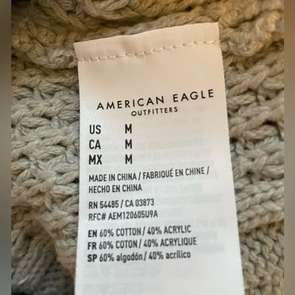 American Eagle Light Blue Cable Knit Sweater with Yellow Stripes Sz M - Image 7