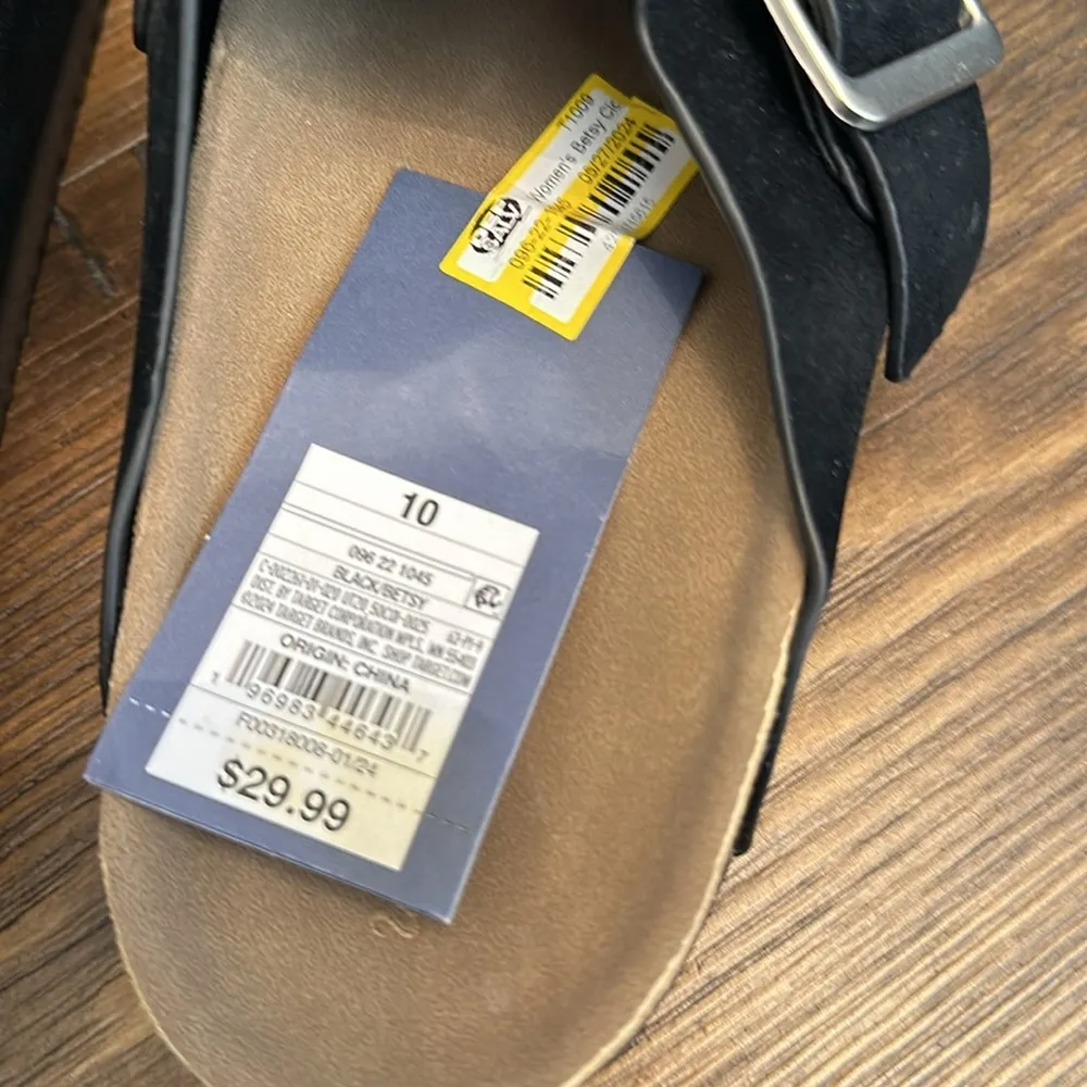 Universal Thread Women’s Betsy clogs, suede NWT - Image 5