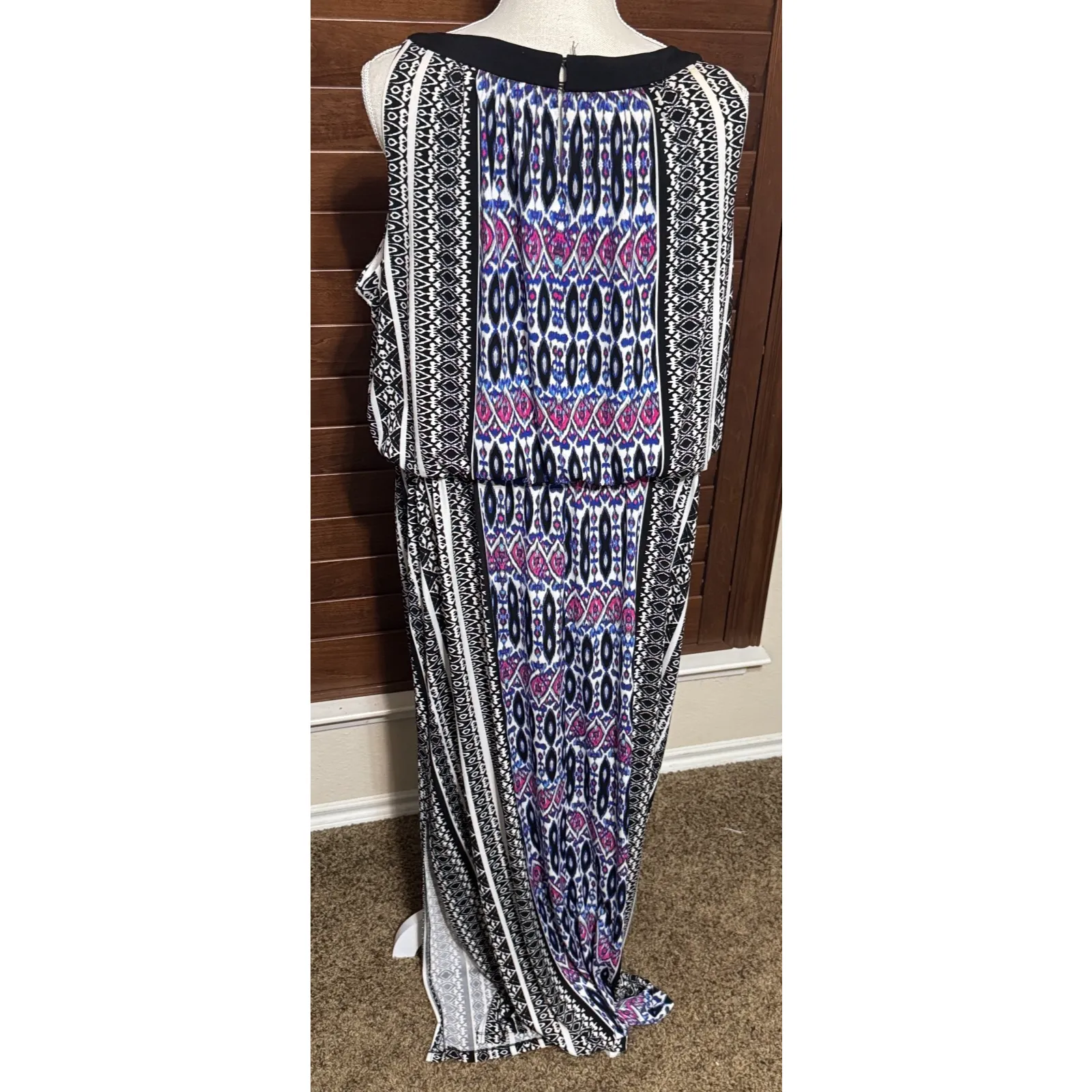 London Style Woman Maxi Dress Sleeveless 20W black white geo print stretch long - Image 5