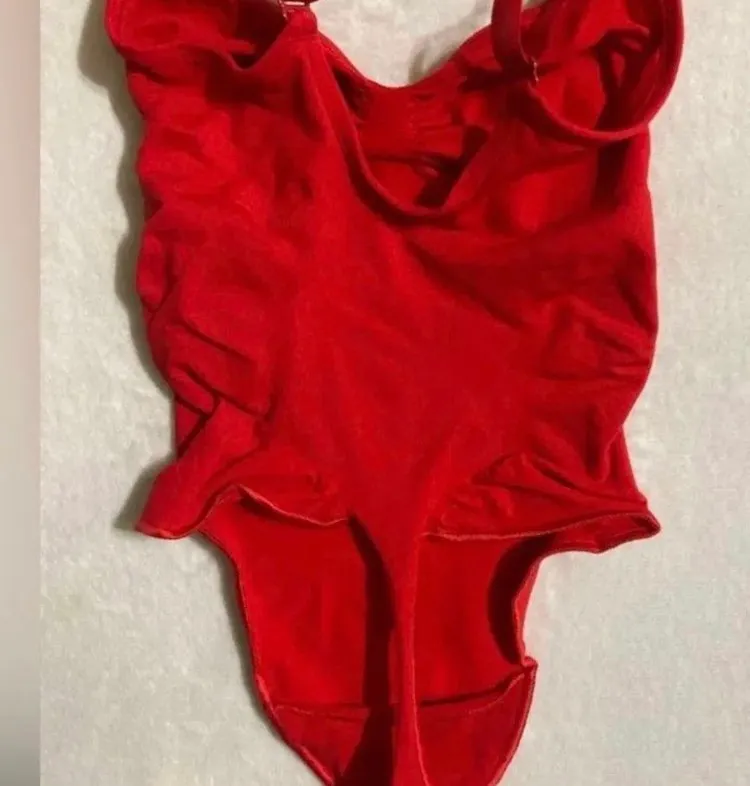 Sculpting Thong Bodysuit M - Image 5