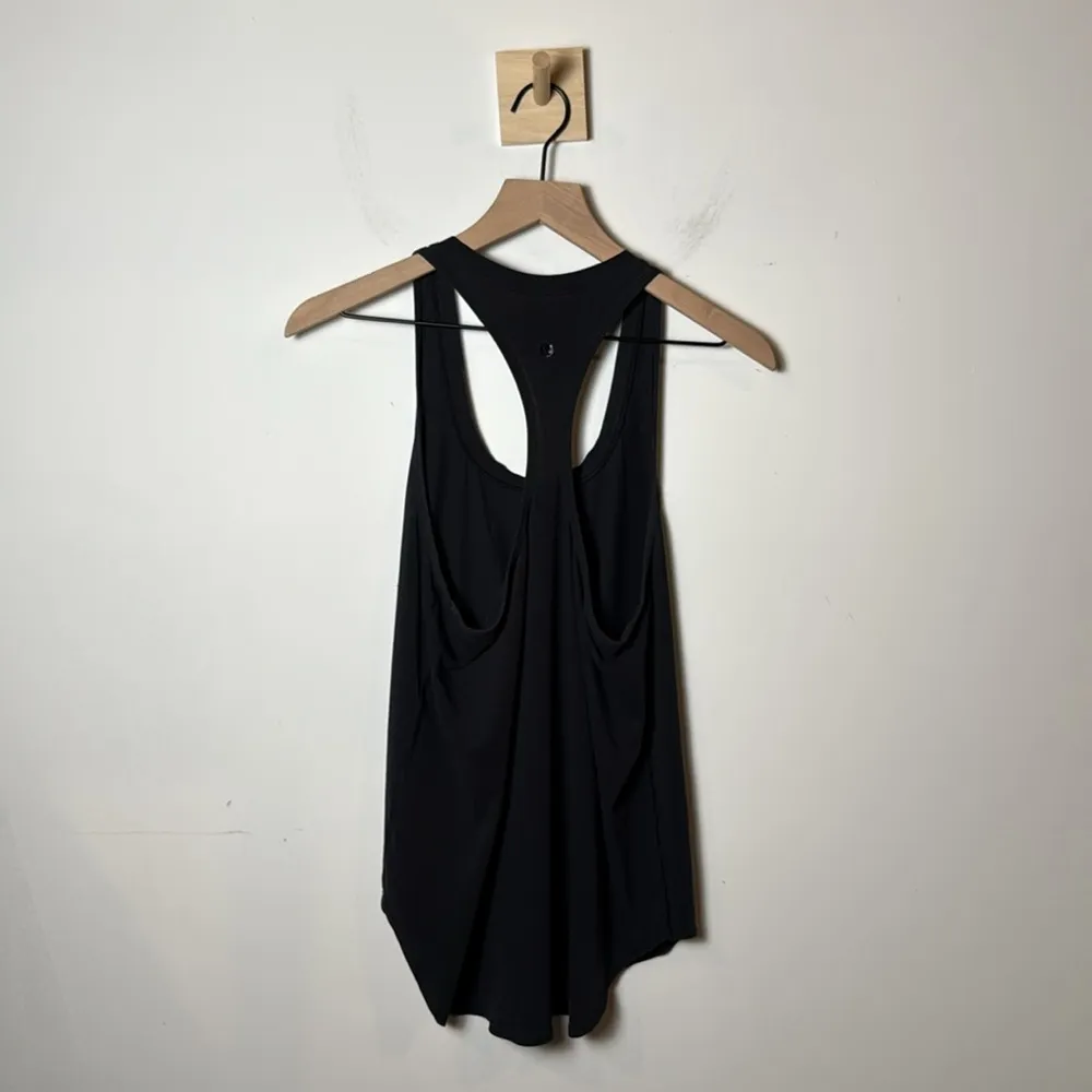 Lululemon Women’s Love Tank with a Front Pocket in Black - Image 5