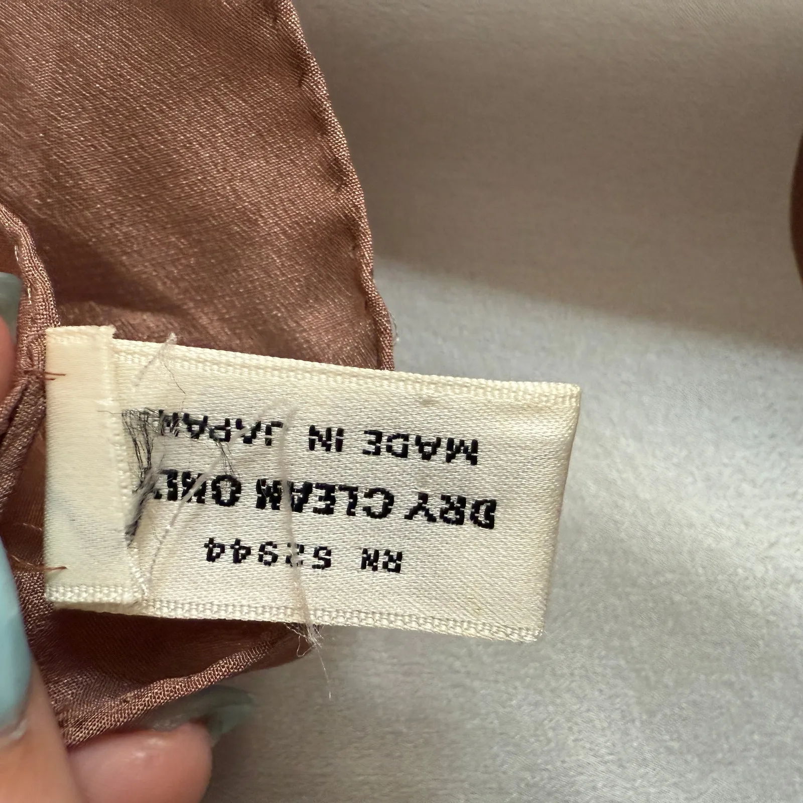 BILL BLASS for Baar & Beards  80s Vintage Silk Brown Plaid Silk Scarf 31"x 31 - Image 5