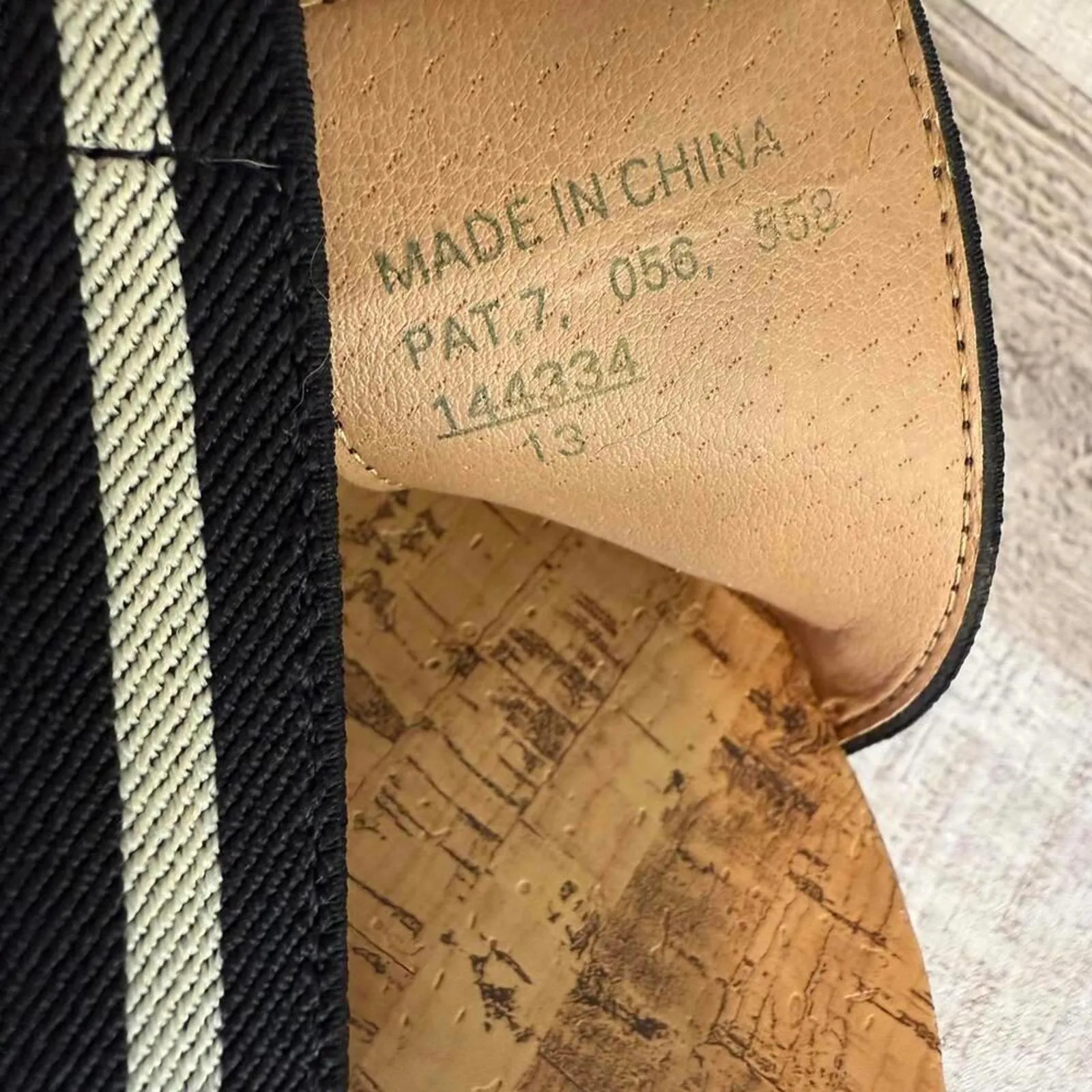 Montego Bay Club Striped Cross-Strap Slip Sandals Women's Size 8.5 Beach - Image 4