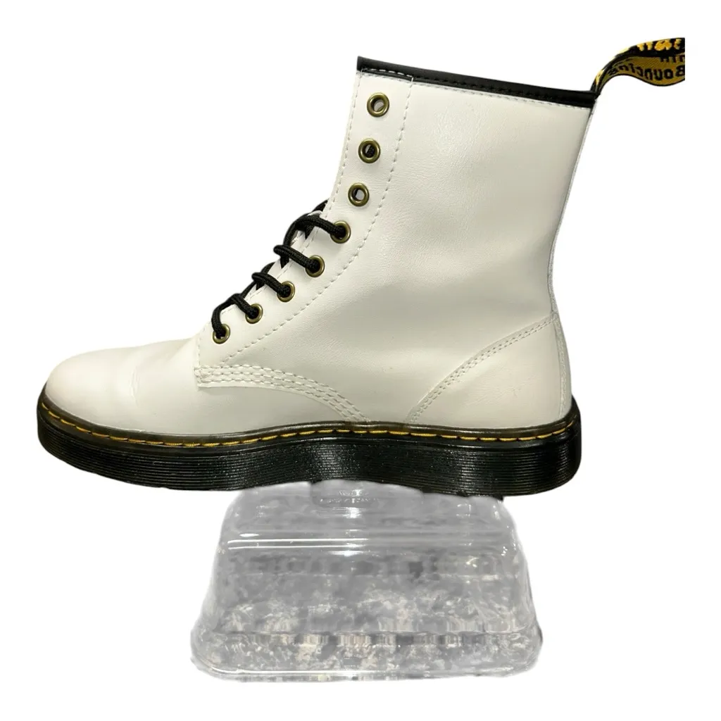 Dr. Martens Zavala Hydro Combat Boots White Leather
Women’s 9 / Men’s 8 like new - Image 9