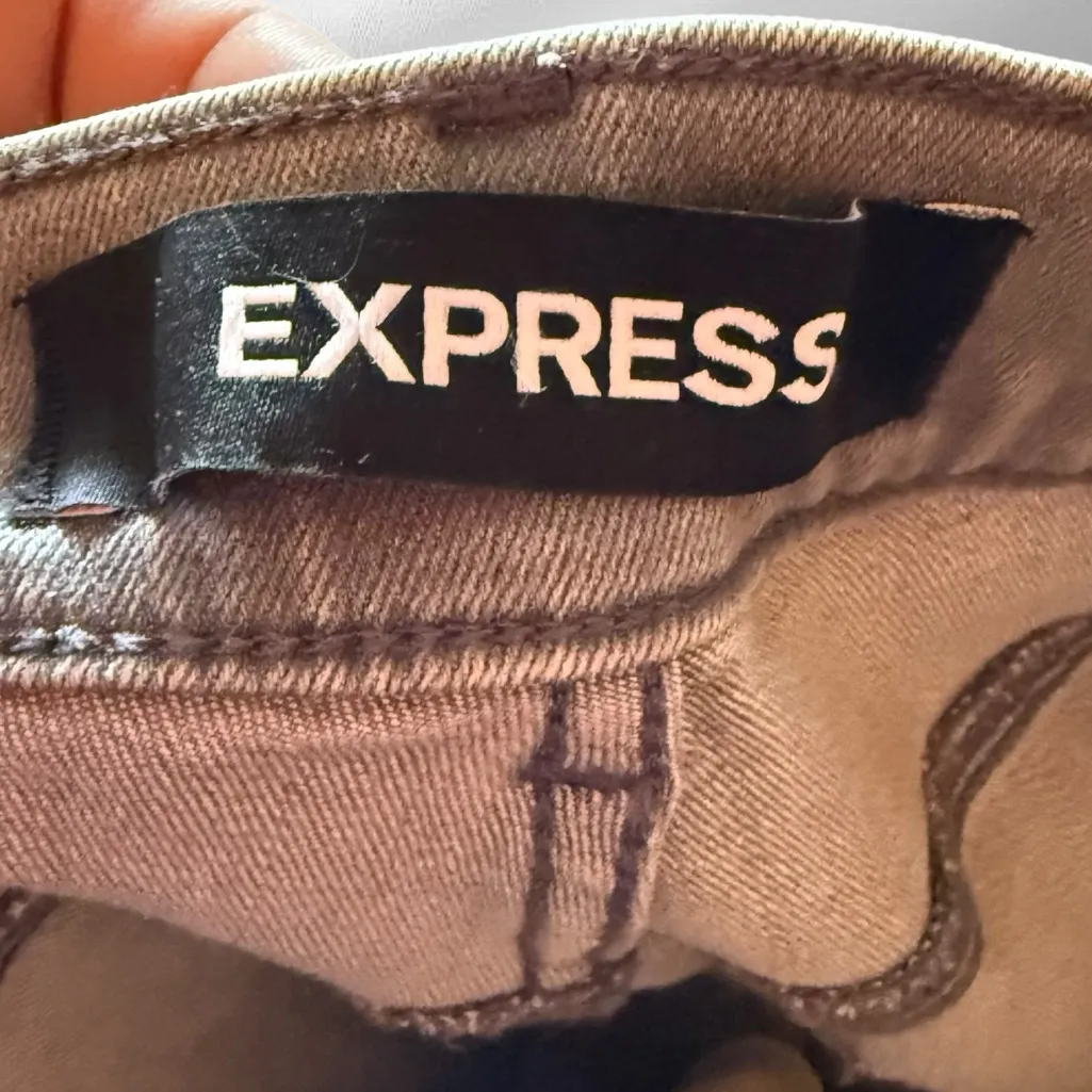 Express Ankle Legging Mid Rise‎ Jeans with Raw Hems - Image 6