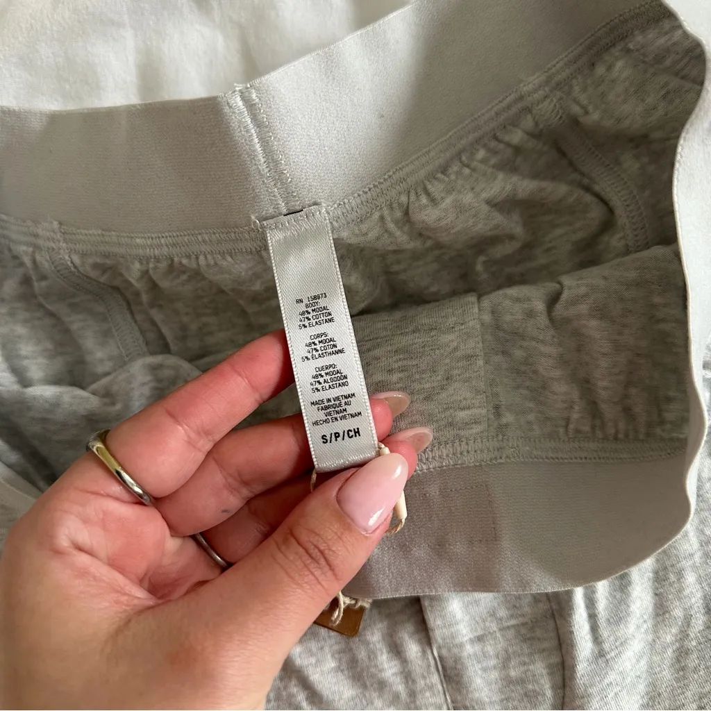 SKIMS  Boyfriend Loose Boxer Light Heather Grey - Image 4