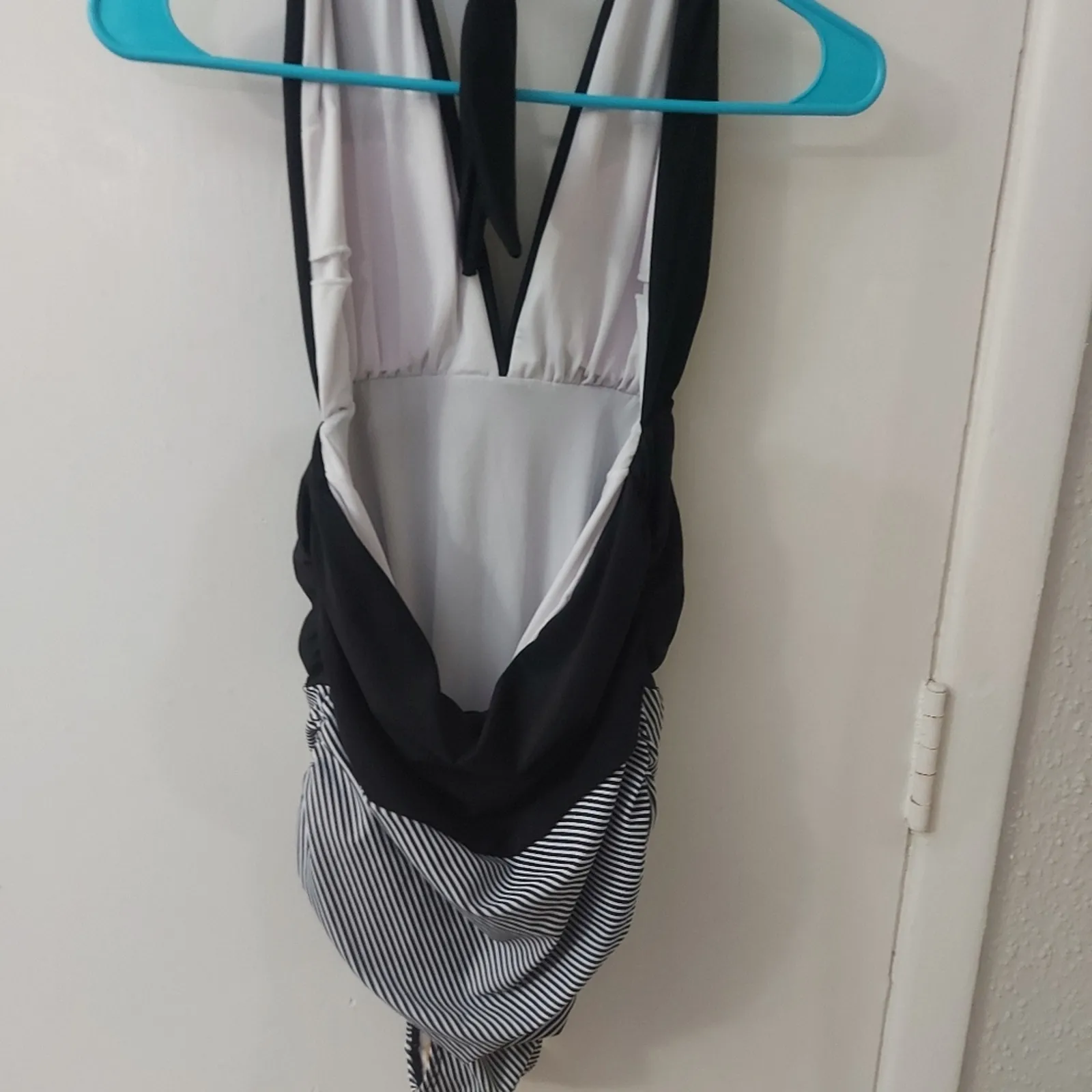 Black/White Halter Striped One Piece Bathing Suit S Swimwear Classic Mermaid NEW Black - Image 4