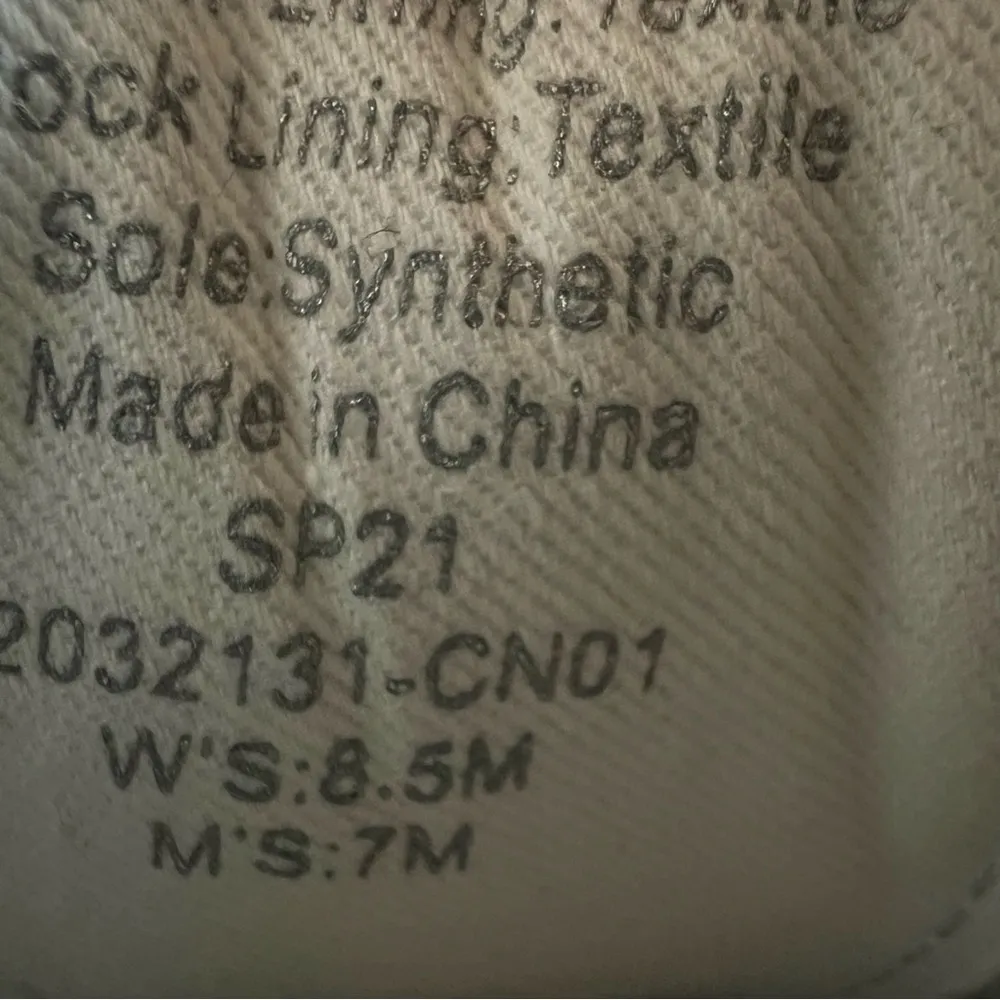 Madewell Sidewalk Low-Top Sneakers in Snake Embossed Leather. Size W 8.5, M 7. - Image 10