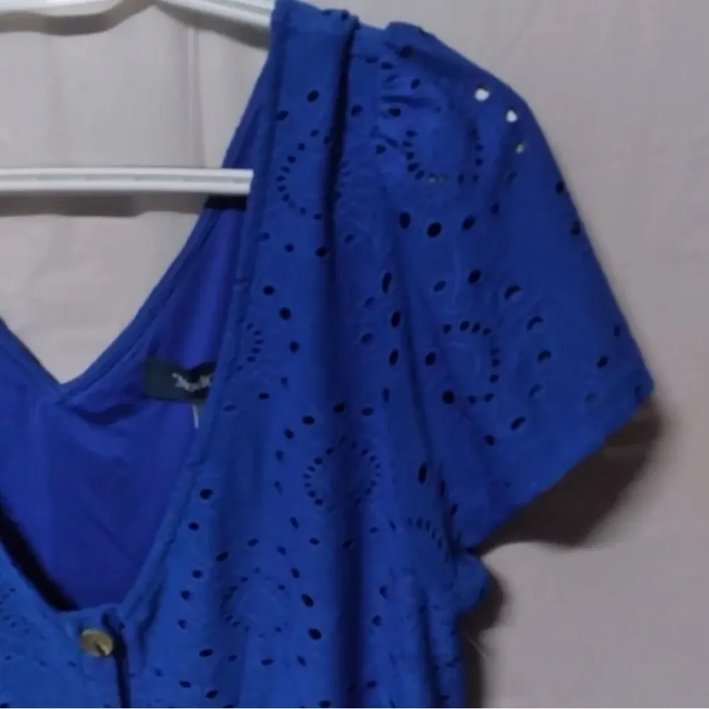 Mod Cloth light shining through eyelet dress, size Small. - Image 2