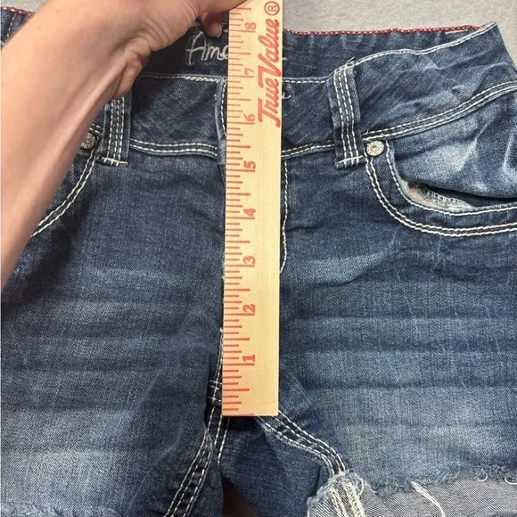 Amethyst Jeans Juniors Size 3 Cuffed Hem Denim Shorts Flap Pocket Design - Image 10