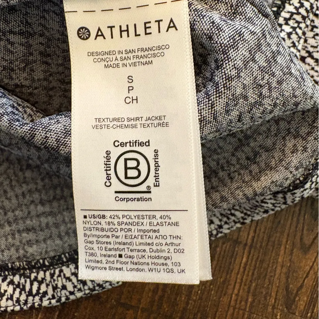 Athleta  Abstract Print Shirt Jacket Shacket Long Sleeve  Small EUC Black White - Image 4