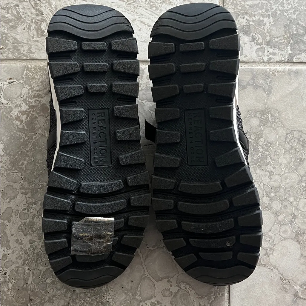 Kenneth Cole Reaction Kuerq EZ Mary Jane Sneakers in Black Knit, Size 5 - Image 9