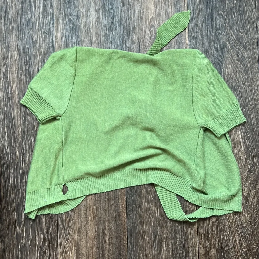 Tularosa Green Wrap Top - Image 4