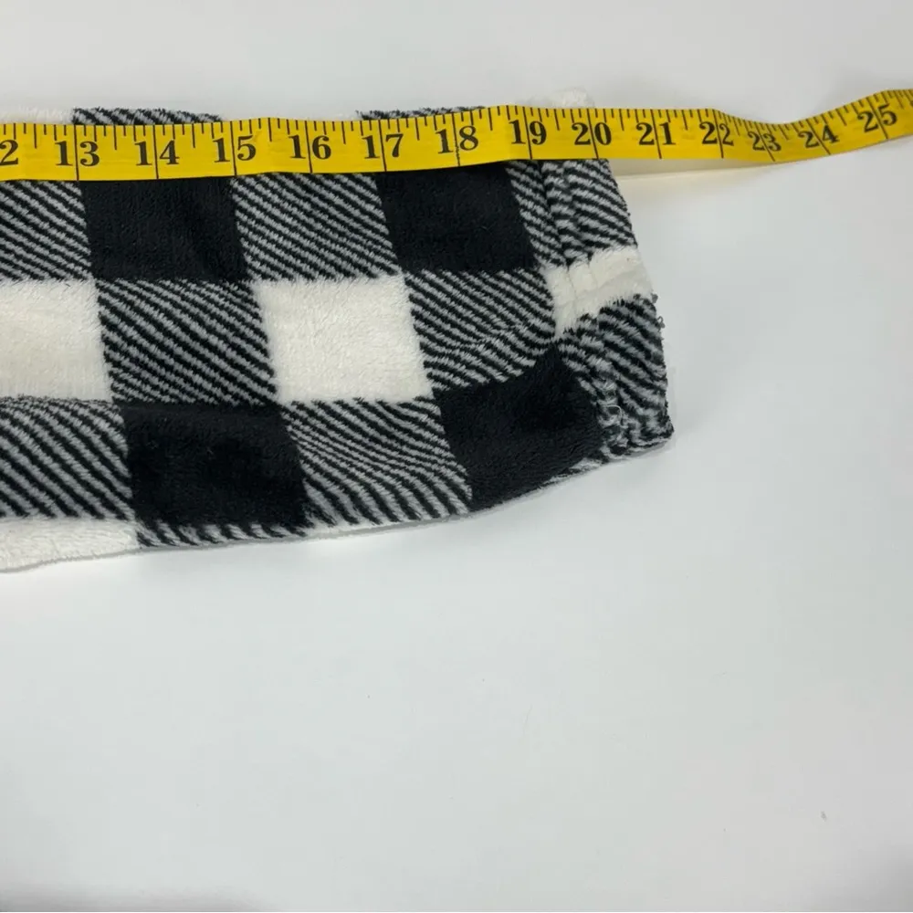 Love at first sight Plaid Women's Jacket in Black and White bathrobe M Size M - Image 14