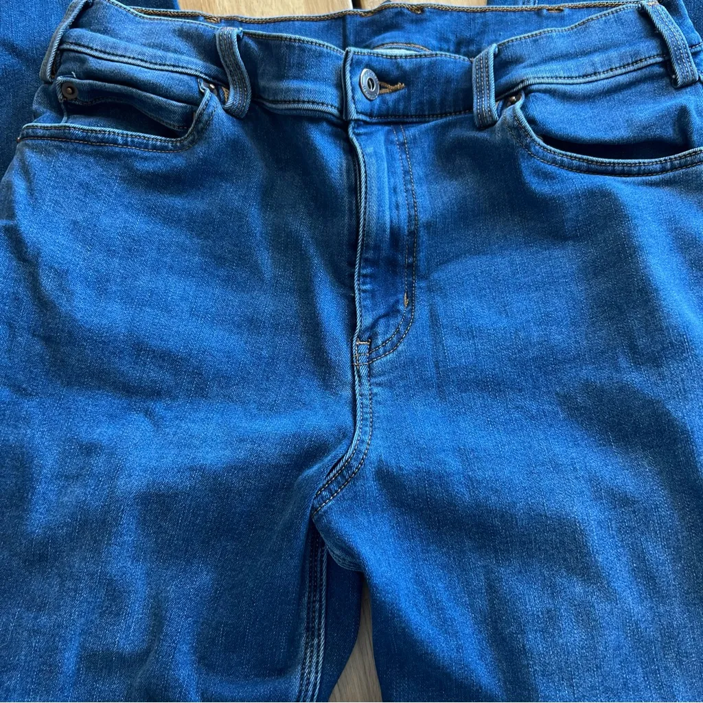 Duluth Trading Co. Jeans Women’s Size 12 x 31 Blue Denim - Image 3