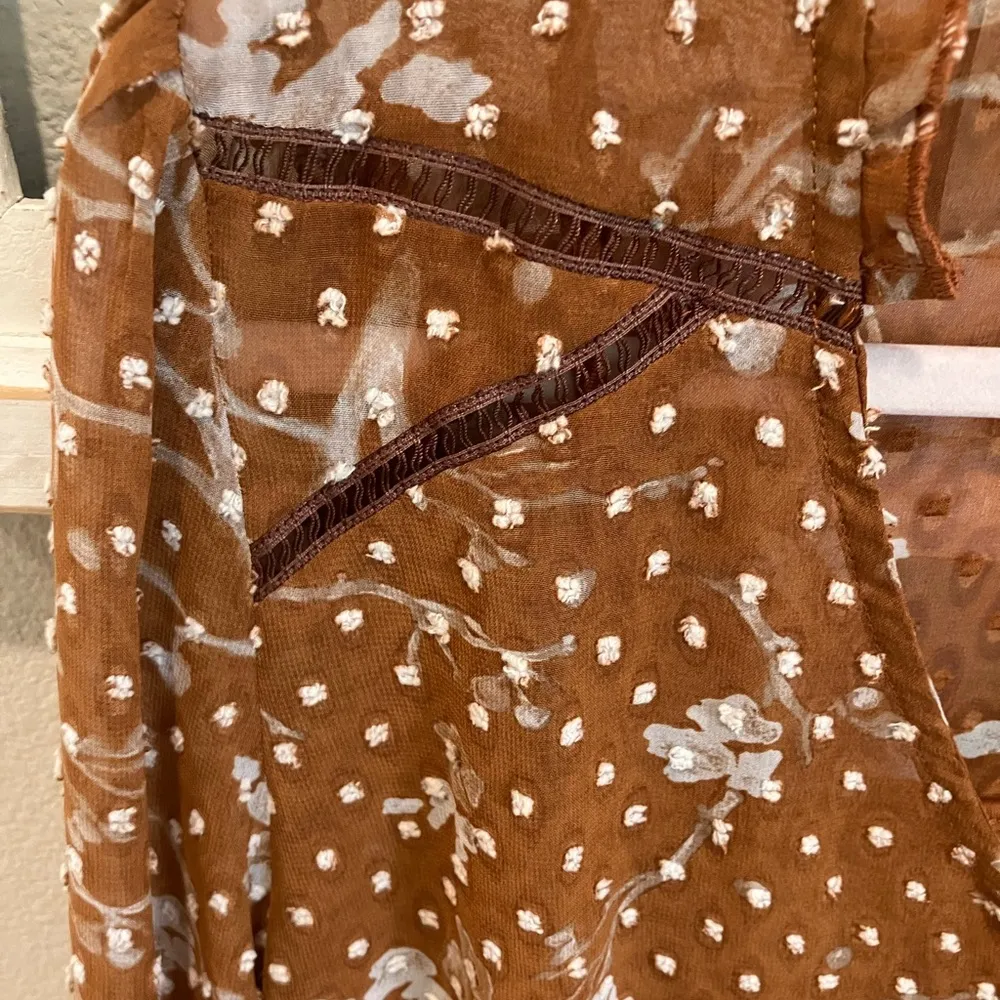 Bobeau B collection by  button up floral lined blouse - Image 5