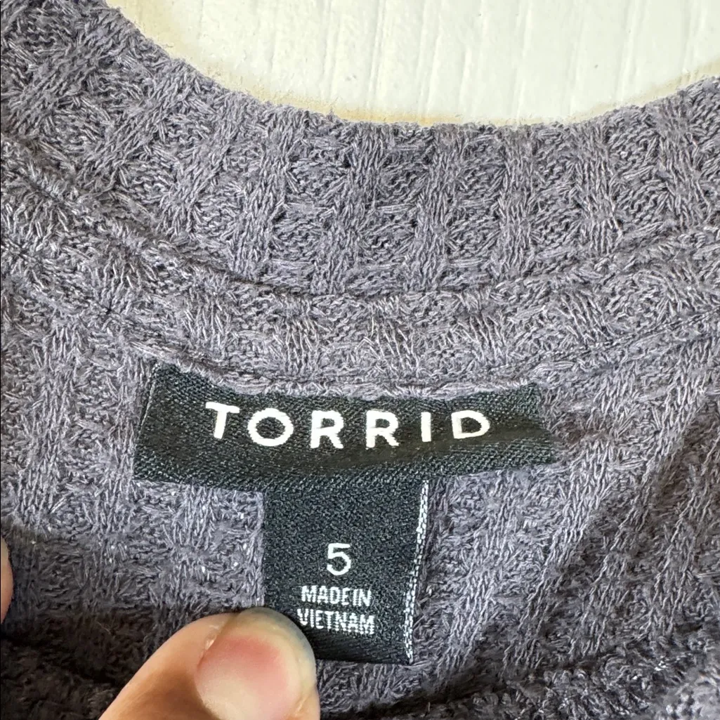 Torrid Gray Waffle Knit Short Sleeve Shirt Scoop Neck Size 5X EUC #5864 - Image 4