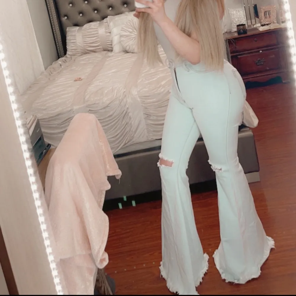 Vibrant miu light wash bell bottom jeans - Image 12