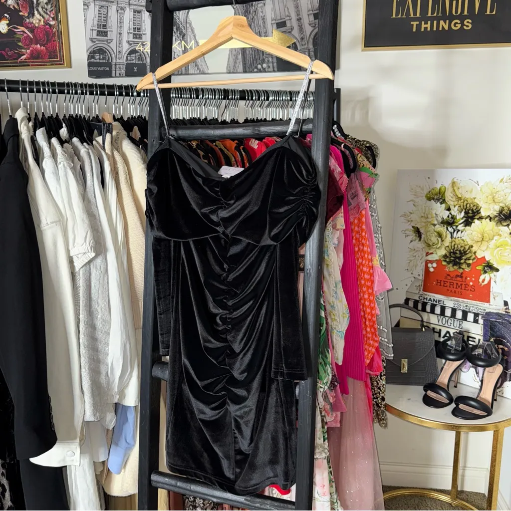 Miss Circle Ashton Black Off Shoulder Velvet Long Sleeve Ruched Bodycon Dress XS - Image 5