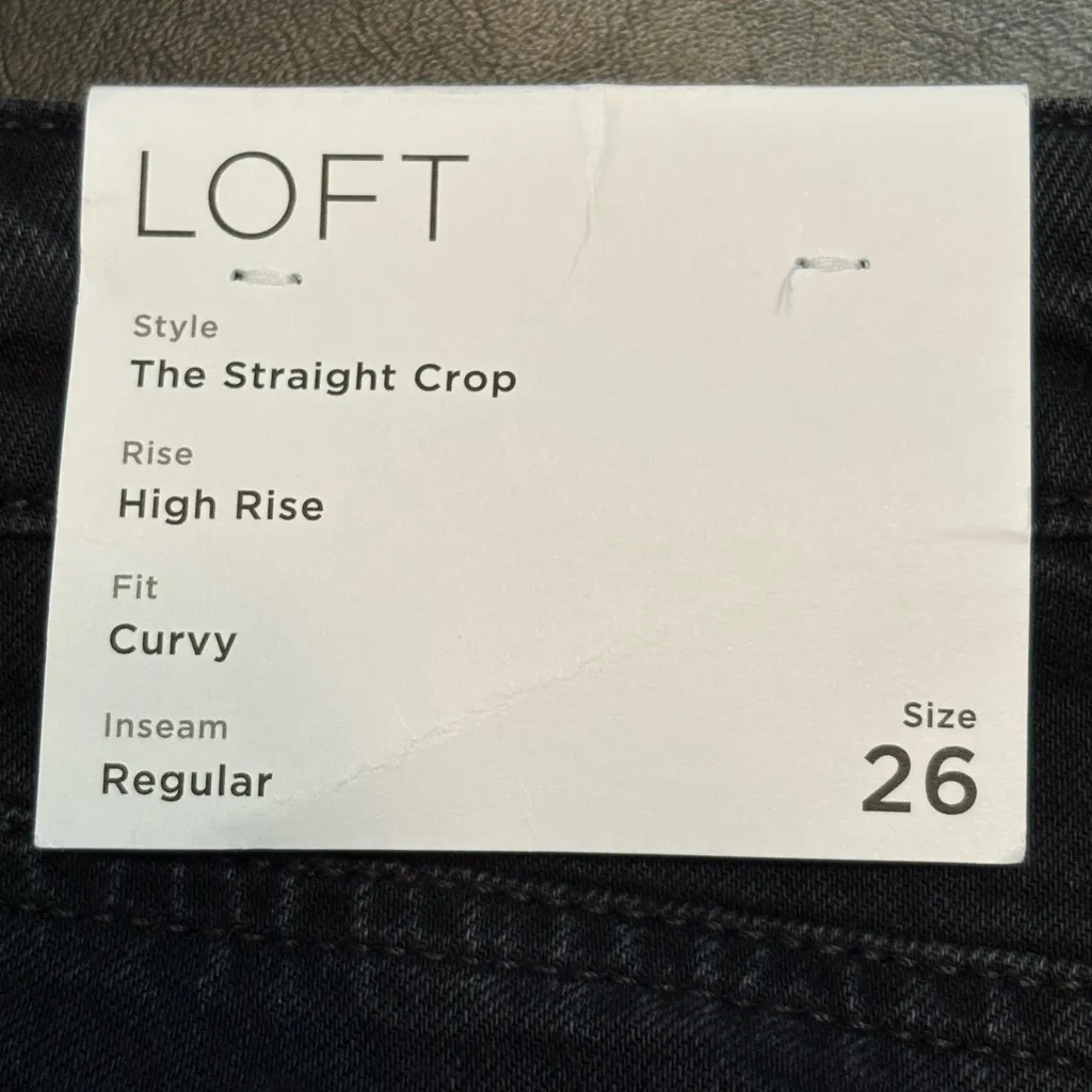 LOFT Women's Straight HighRise Curvy Fit  Jeans w/ frayed bottoms size 26 NWT - Image 4